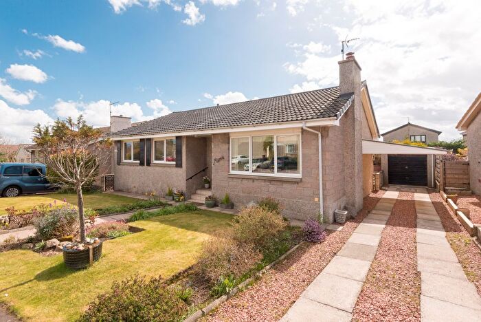 3 Bedroom Bungalow For Sale In Somnerfield Grove, Haddington, East Lothian, EH41