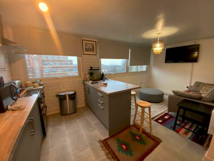 1 Bedroom Flat To Rent In Stoddart Street, Shieldfield, Newcastle Upon Tyne, NE2