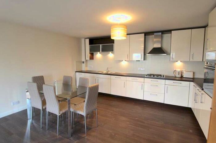 2 Bedroom Flat To Rent In Midstocket View, Aberdeen, AB15