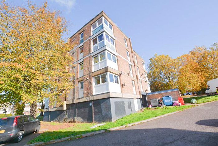 1 Bedroom Flat To Rent In St. Andrews Lane, Basildon, SS15