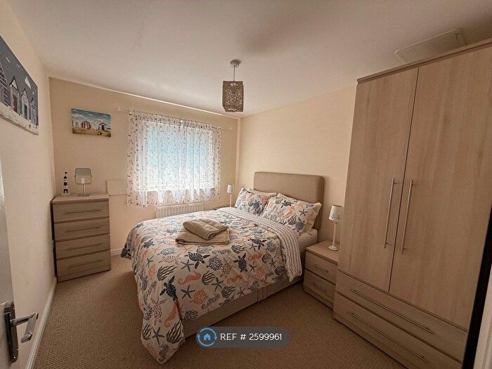 1 Bedroom Flat To Rent In Guillemot House, Poole, BH15