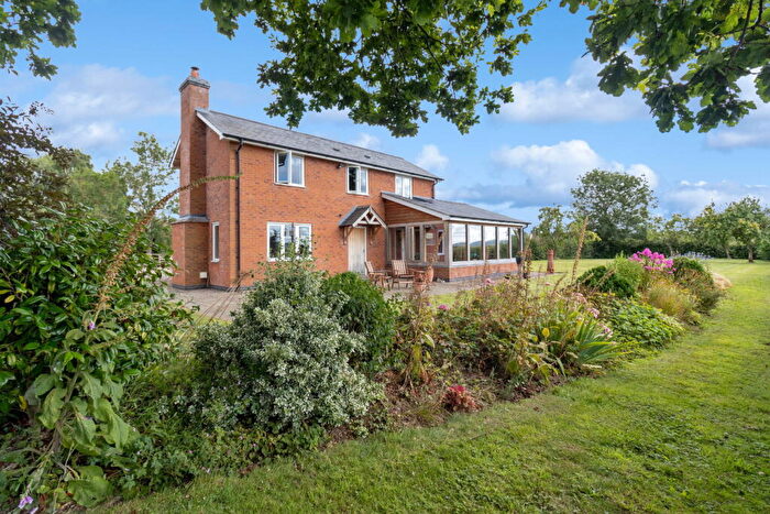 3 Bedroom Detached House For Sale In Meadway, Portna Warden Lane, Barons Cross Road, Leominster, Herefordshire, HR6