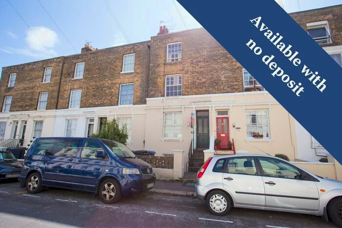 1 Bedroom Flat To Rent In Norman Street, Dover, CT17