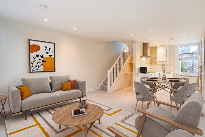 2 Bedroom Flat To Rent In Linver Road, London, SW6