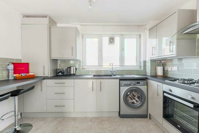 1 Bedroom Flat To Rent In Gibbins Road, Stratford, London, E15