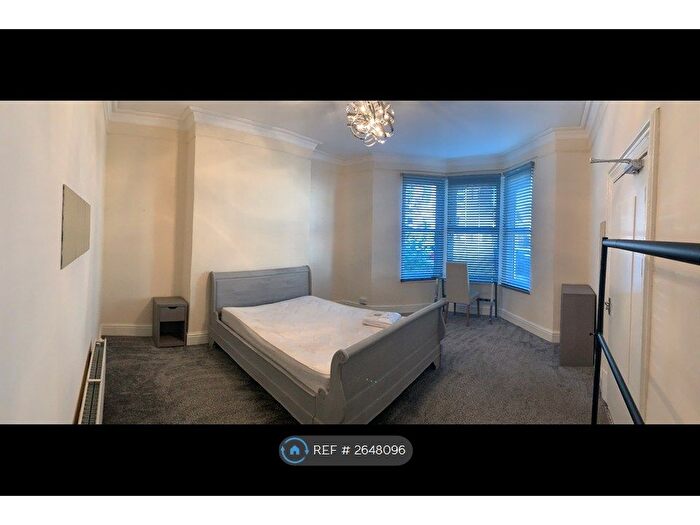 8 Bedroom Semi-Detached House To Rent In Grosvenor Place, Newcastle Upon Tyne, NE2