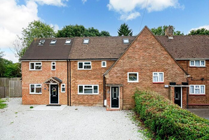 4 Bedroom Terraced House For Sale In Heathfield Close, Caddington, LU1