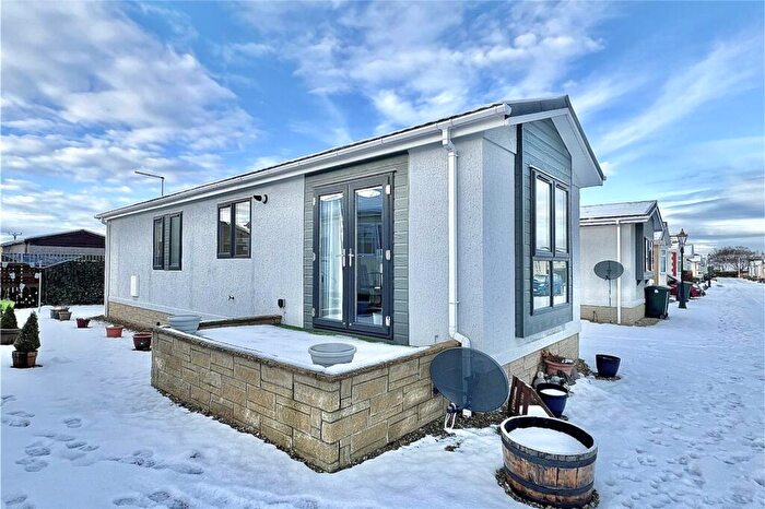 2 Bedroom Bungalow For Sale In Ashgrove Park, Elgin, Moray, IV30