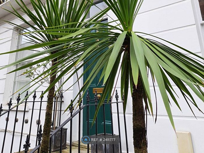 3 Bedroom Maisonette To Rent In Gloucester Avenue, London, NW1