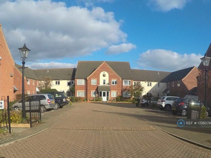 2 Bedroom Flat To Rent In Regents Court, North Walsham, NR28