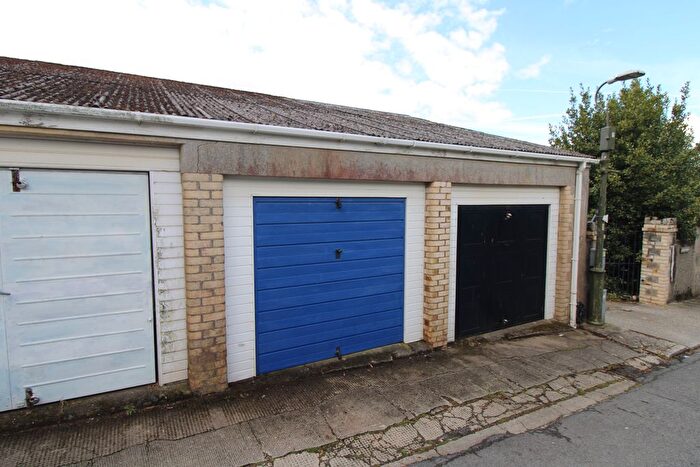 Garage / Parking For Sale In Garage, Cedar Court Road, Torquay, TQ1
