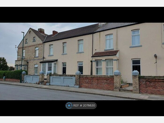 8 Bedroom Semi-Detached House To Rent In Church Street, Redcar, TS10