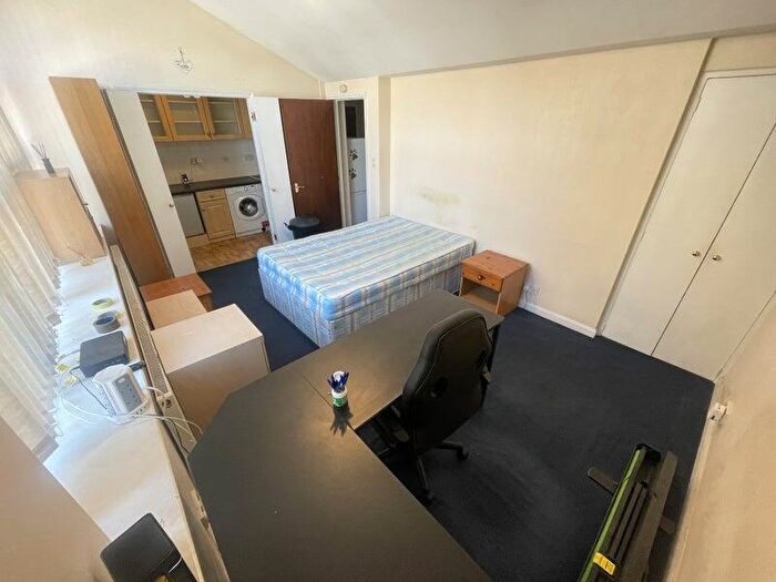 1 Bedroom Flat To Rent In Seven Sisters Road, London, N4