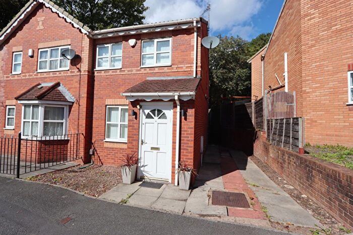 2 Bedroom Property To Rent In Melton Road, Manchester, M8