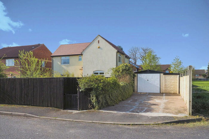 3 Bedroom House To Rent In Kingsway Gardens, Hucknall, NG15