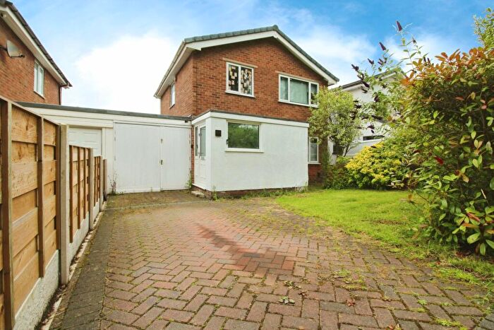 3 Bedroom Link Detached House To Rent In Altrincham Road, Wilmslow, Cheshire, SK9
