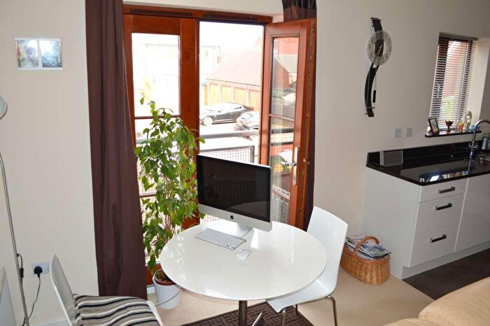 2 Bedroom Detached House To Rent In Poppy Avenue, Broughton, MK10