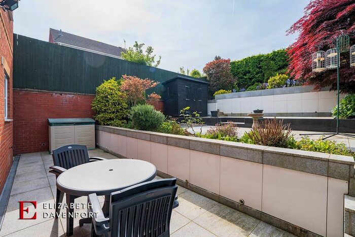 4 Bedroom Detached House For Sale In Greenland Court, Allesley Green, Coventry, CV5