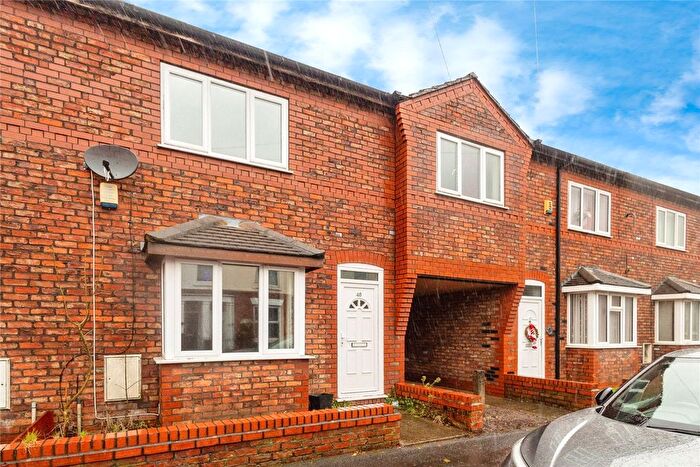 3 Bedroom Terraced House For Sale In Thomson Street, Stockport, SK3