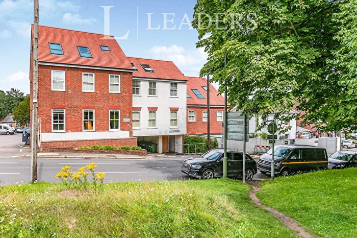 1 Bedroom Flat To Rent In Hooley Lane, Redhill, Surrey, RH1