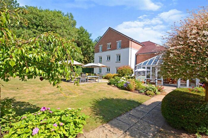 2 Bedroom Apartment For Sale In High Street South, Rushden, Northamptonshire, NN10