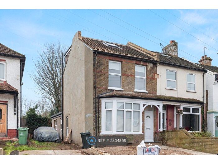 Studio To Rent In Hedge Place Road, Greenhithe, DA9