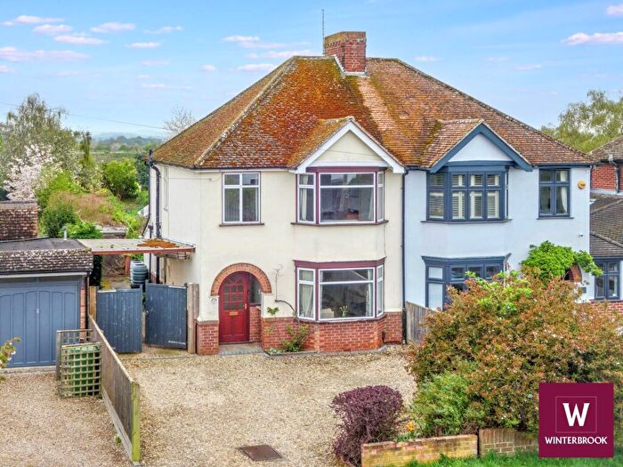 3 Bedroom Semi-Detached House For Sale In Wantage Road, Wallingford, OX10