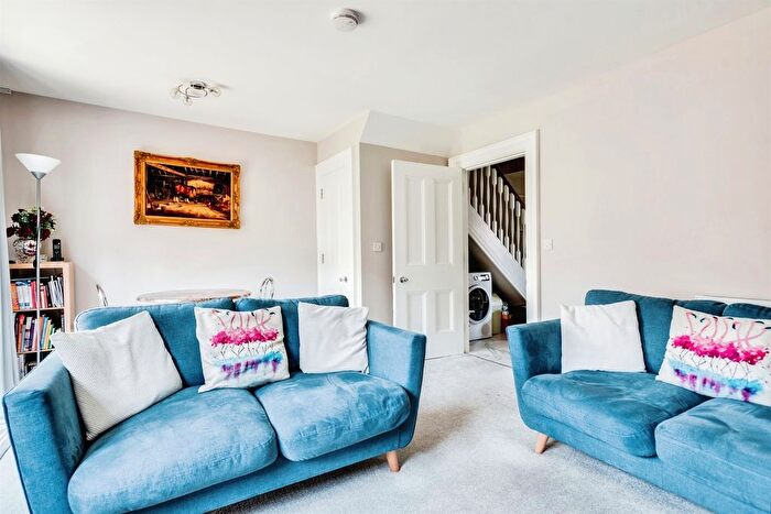 2 Bedroom Semi-Detached House For Sale In Linden Gardens, Carterton, OX18