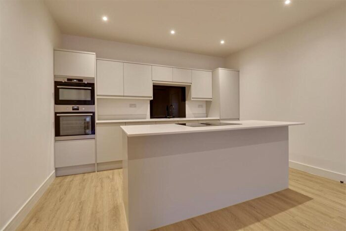 2 Bedroom Apartment For Sale In Royal Clarence Yard, Weevil Lane, Gosport, PO12