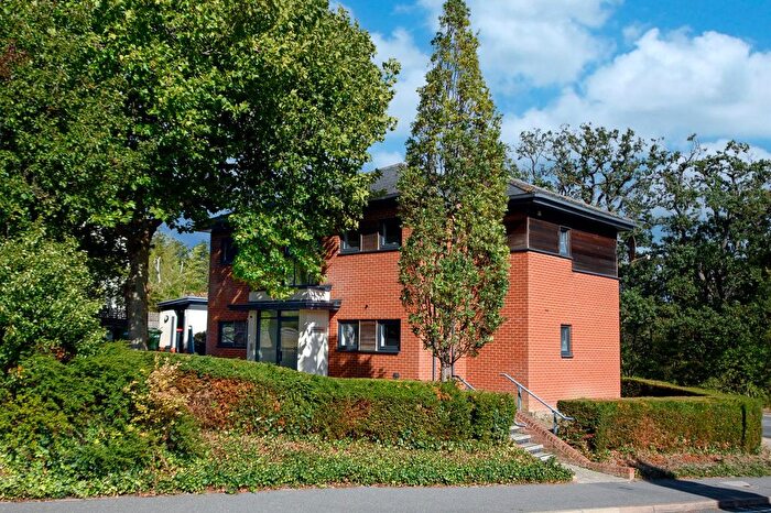 1 Bedroom Flat For Sale In Morphou Road, Newhall House, NW7