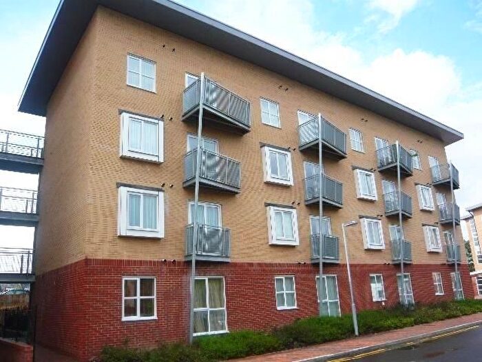 1 Bedroom Flat To Rent In Whitehall Close, Borehamwood, WD6