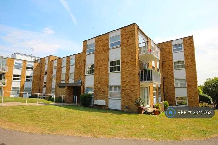 2 Bedroom Flat To Rent In Ancastle Green, Henley-On-Thames, RG9