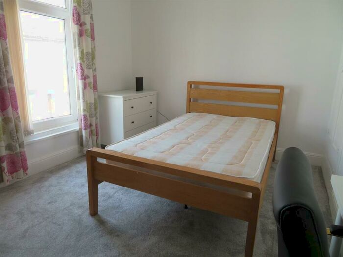 4 Bedroom House To Rent In Jessie Road, Southsea, PO4