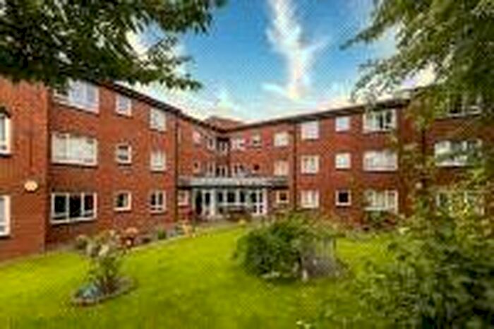 1 Bedroom Flat To Rent In Maritime Park, Prenton, Merseyside, CH43
