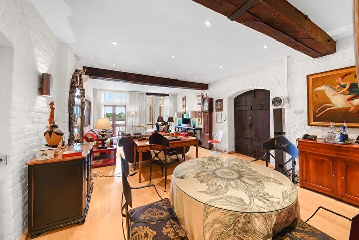 2 Bedroom Apartment To Rent In Olivers Wharf, Wapping High Street, E1W