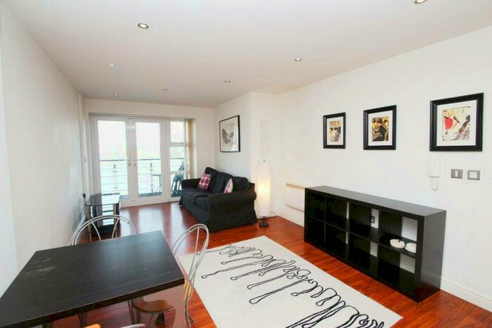 2 Bedroom Apartment To Rent In The Bar, St James Gate, NE1