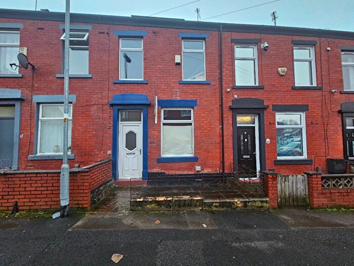 3 Bedroom Terraced House To Rent In Knoll Street, Rochdale, OL11