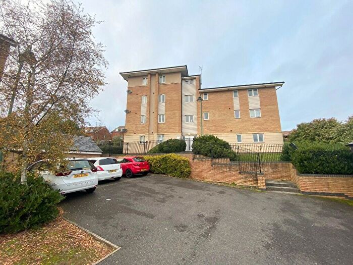 2 Bedroom Flat For Sale In Harn Road, Hampton Centre, Peterborough, Cambridgeshire, PE7