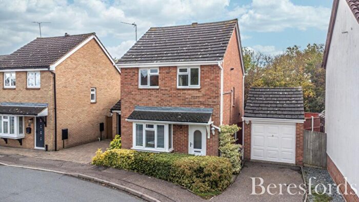 3 Bedroom Detached House For Sale In Flintwich Manor, Chelmsford, CM1