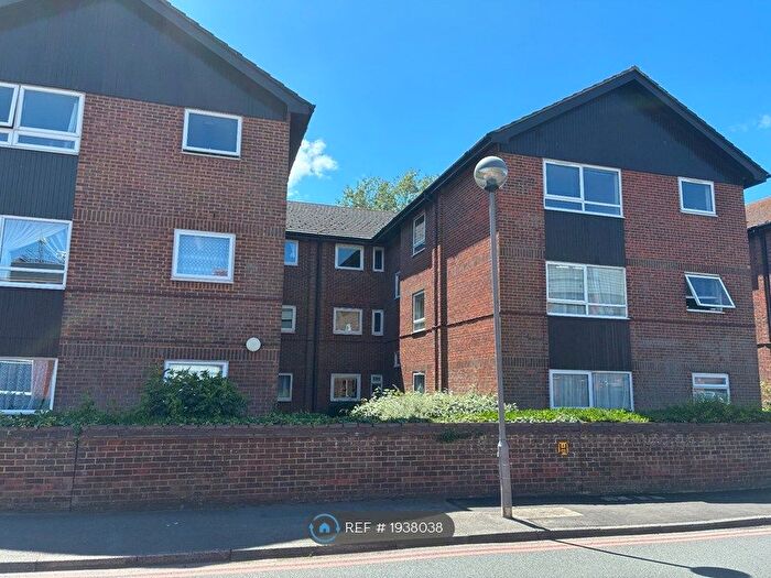 1 Bedroom Flat To Rent In Nightingale Way, Swanley, BR8