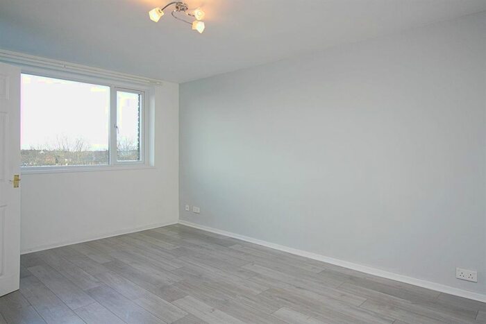 1 Bedroom Flat To Rent In Boston Court, Newcastle Upon Tyne NE12