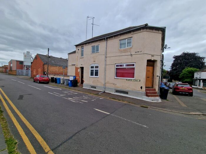 1 Bedroom Flat To Rent In Mill Road, Kettering, NN16