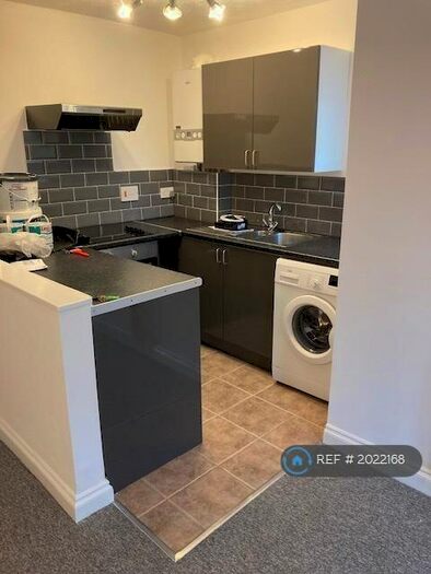 1 Bedroom Flat To Rent In West Court, Bristol, BS11