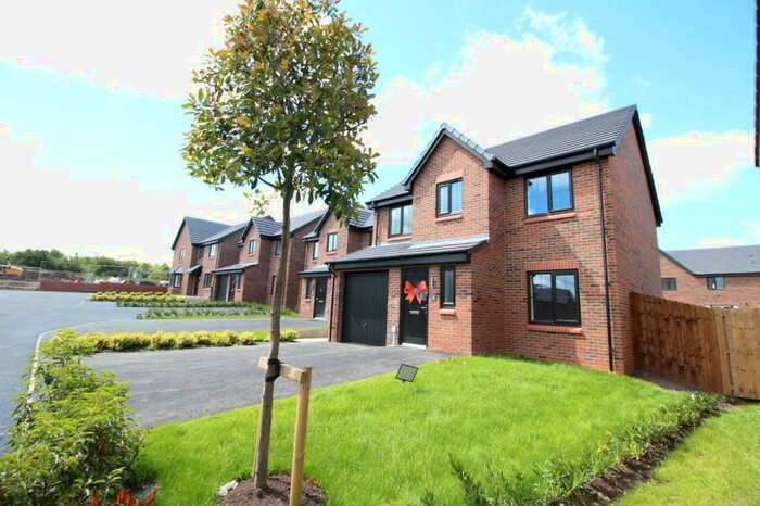 4 Bedroom Detached House To Rent In Coalfield Avenue, Worsley, Manchester, Greater Manchester, M28