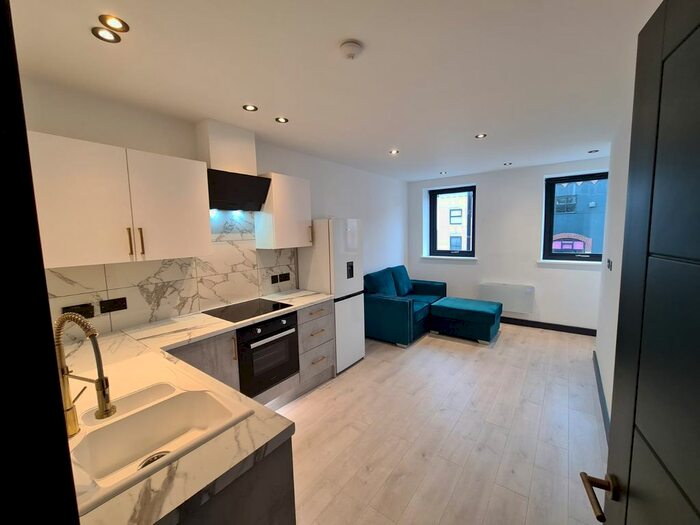 1 Bedroom Flat To Rent In Chalon Way West, St Helens, WA10