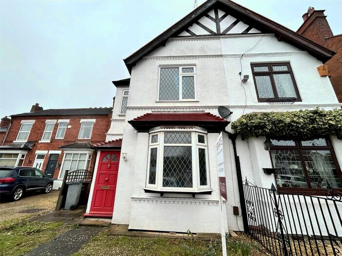 3 Bedroom Semi-Detached House To Rent In School Road, Shirley, Solihull, B90