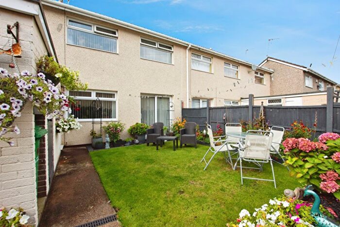 3 Bedroom Terraced House For Sale In Northall Avenue, Nottingham, NG6
