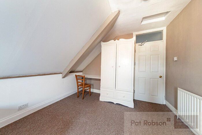 1 Bedroom Property To Rent In Church Road (Top Floor Rear Room), Gosforth, Newcastle Upon Tyne, NE3