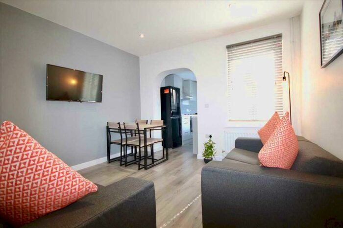 4 Bedroom Terraced House To Rent In Gibbeson Street, Lincoln, LN5