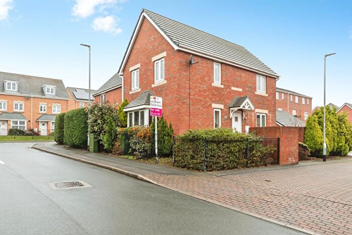 3 Bedroom Semi-Detached House For Sale In Forest Yard, Middleton, Leeds, LS10